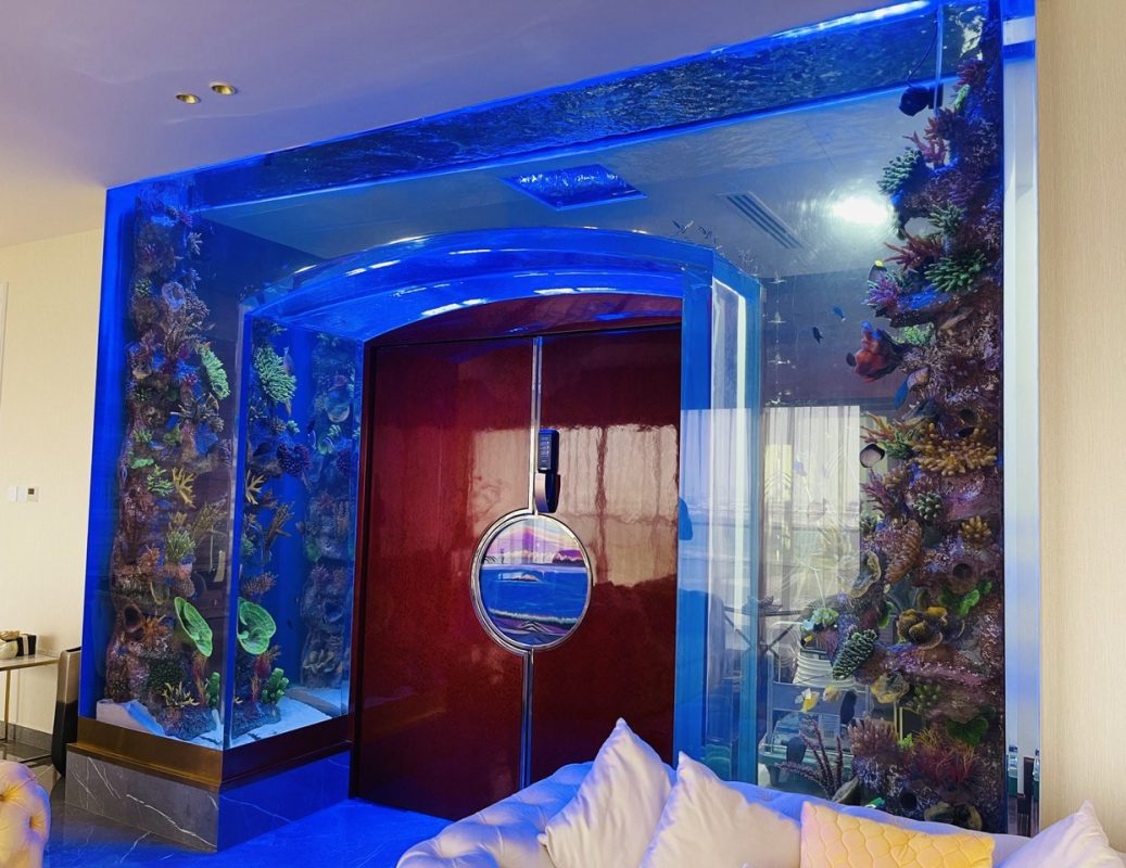 Aquariums & Koi Ponds